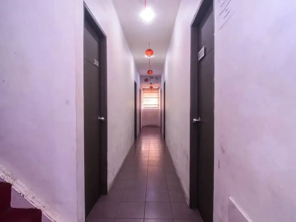 OYO 89630 Hilltop Room - photo 10