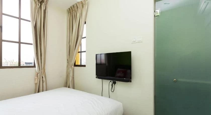 Jasmine Inn Hotel by ZEN Rooms - photo 3