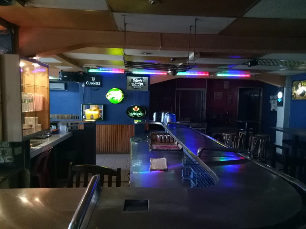 Palace Inn - photo 13
