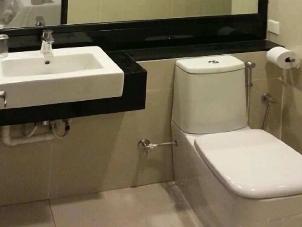 Marina Travellers Suite SKY Karamunsing - photo 5