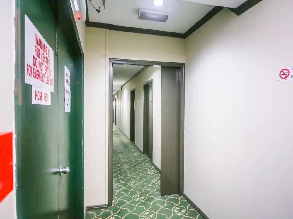 Jockey Lodge Hotel by OYO Rooms - photo 4