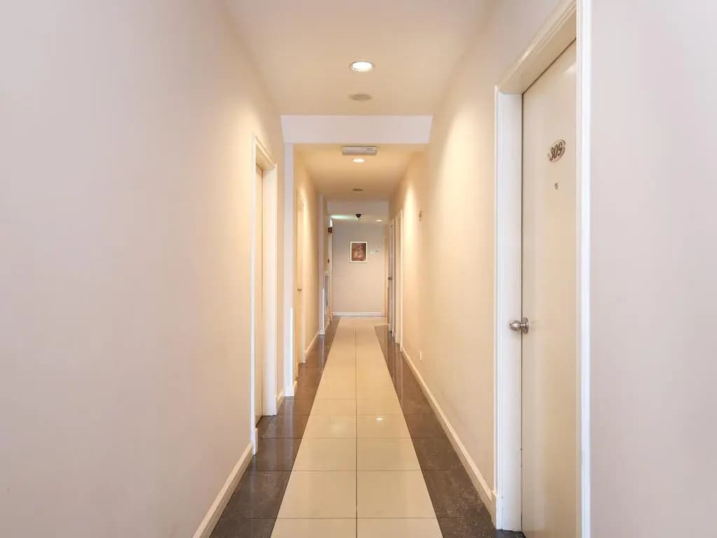 OYO 1108 Bundusan Hotel - photo 12