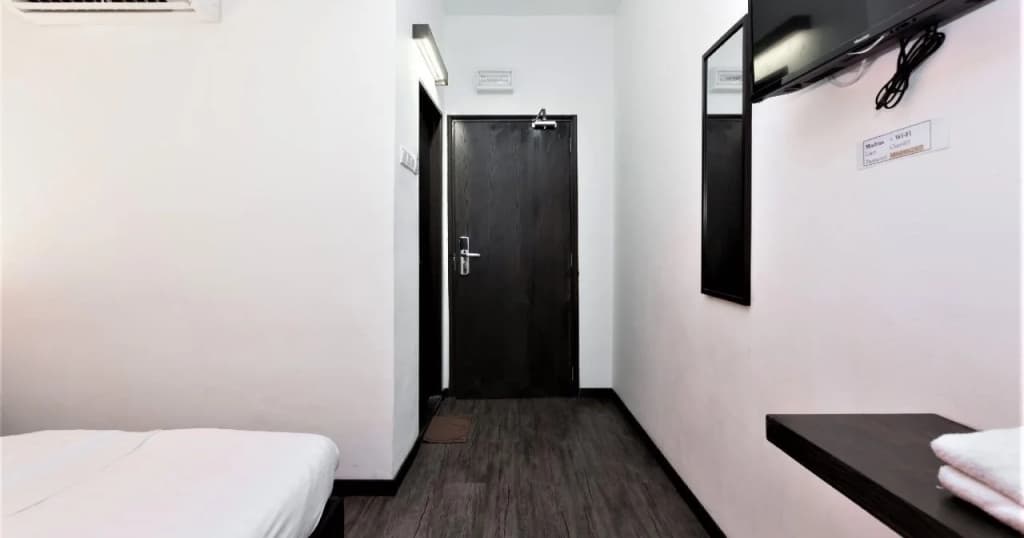 Madras Hotel - photo 4