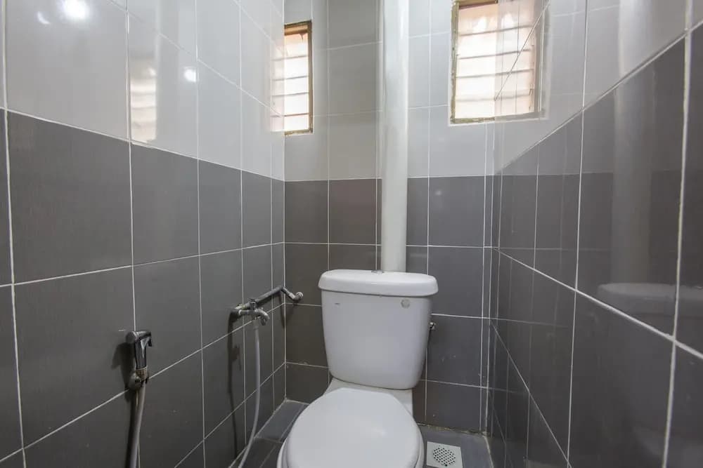 SPOT ON 89788 Musafir Transit Hotel - photo 7