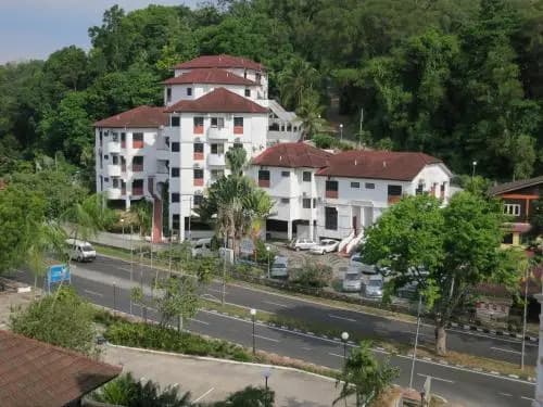 Titi Panjang Apartment Lumut Sitiawan Manjung - photo 7