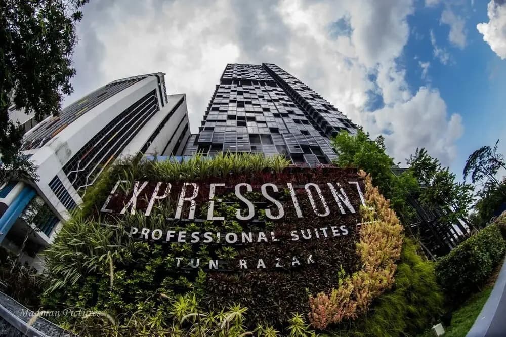 Expressionz Professional Suites by HnH - photo 1