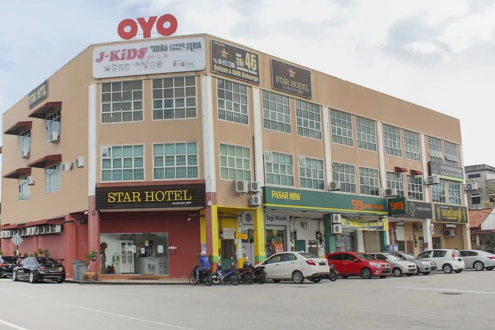 Oyo 90035 Star Hotel - photo 1