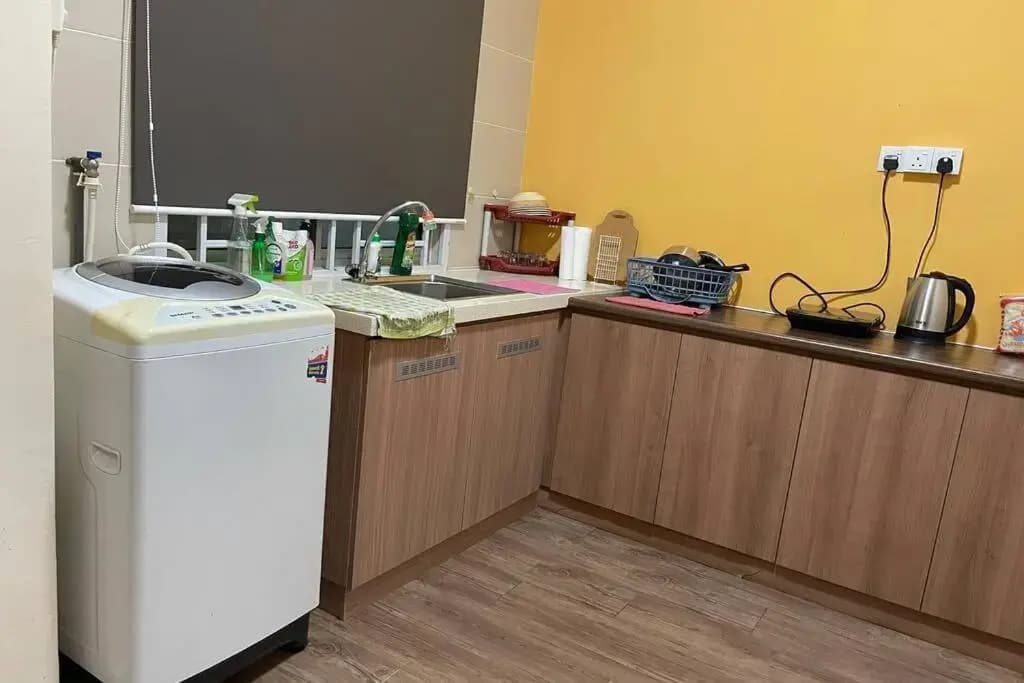 Baojuwu@2 Bedrooms Akademik Suites Austin Height - photo 17