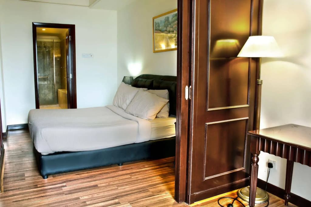 Royal Service Suites at Times Square - photo 4