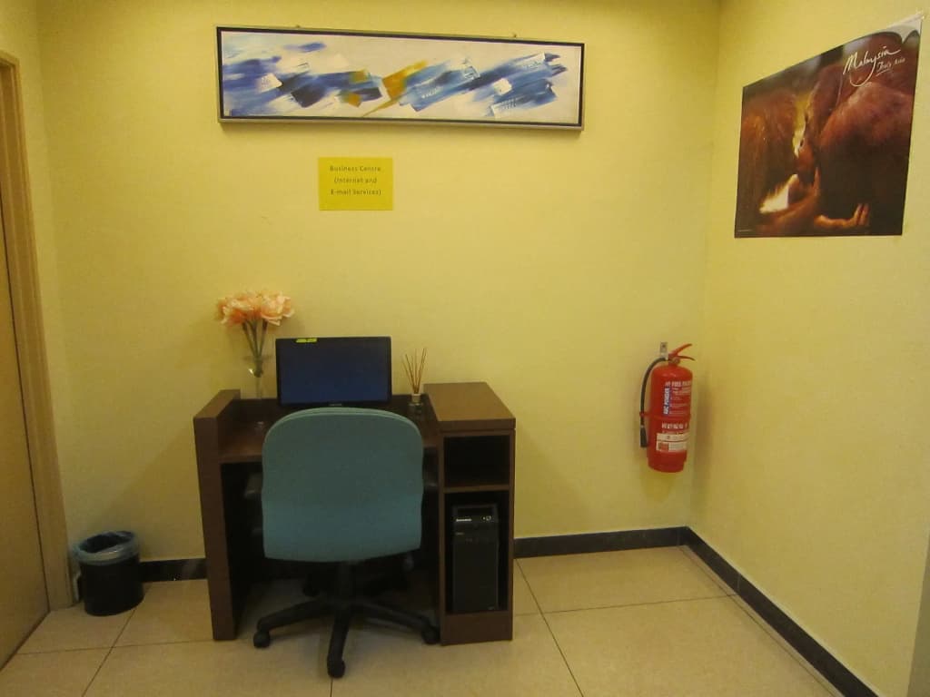 City Comfort Inn Puchong - photo 12