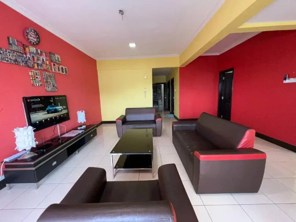VACATION HOME PENTHOUSE MARINA COURT CONDO RESORT KOTA KINABALU 5 bedrooms 15 pax - photo 2