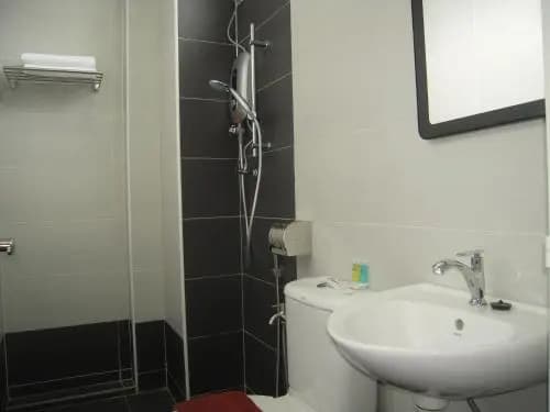 L Hotel - photo 9