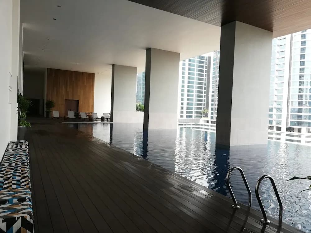 The Establishment Suite by De Space - photo 25