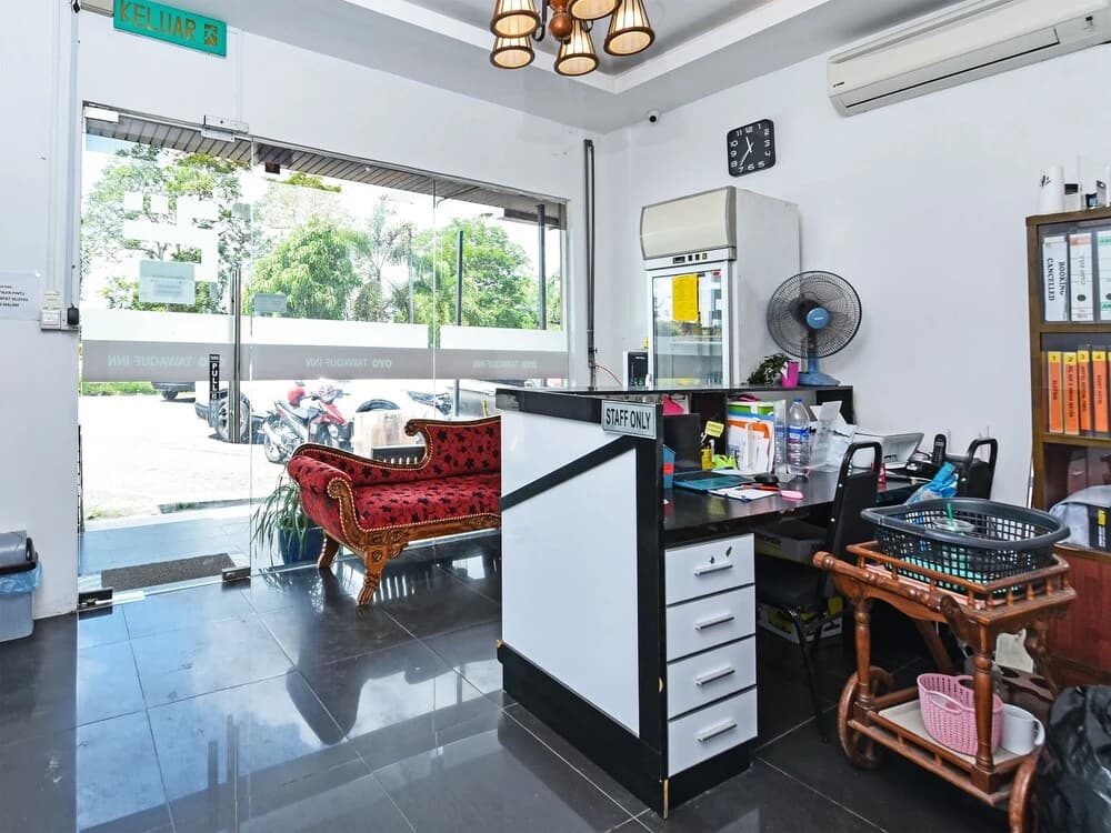 Hotel Gemilang by Oyo Rooms - photo 8