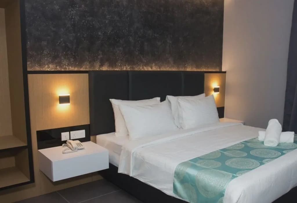 Solid Hotels - photo 14
