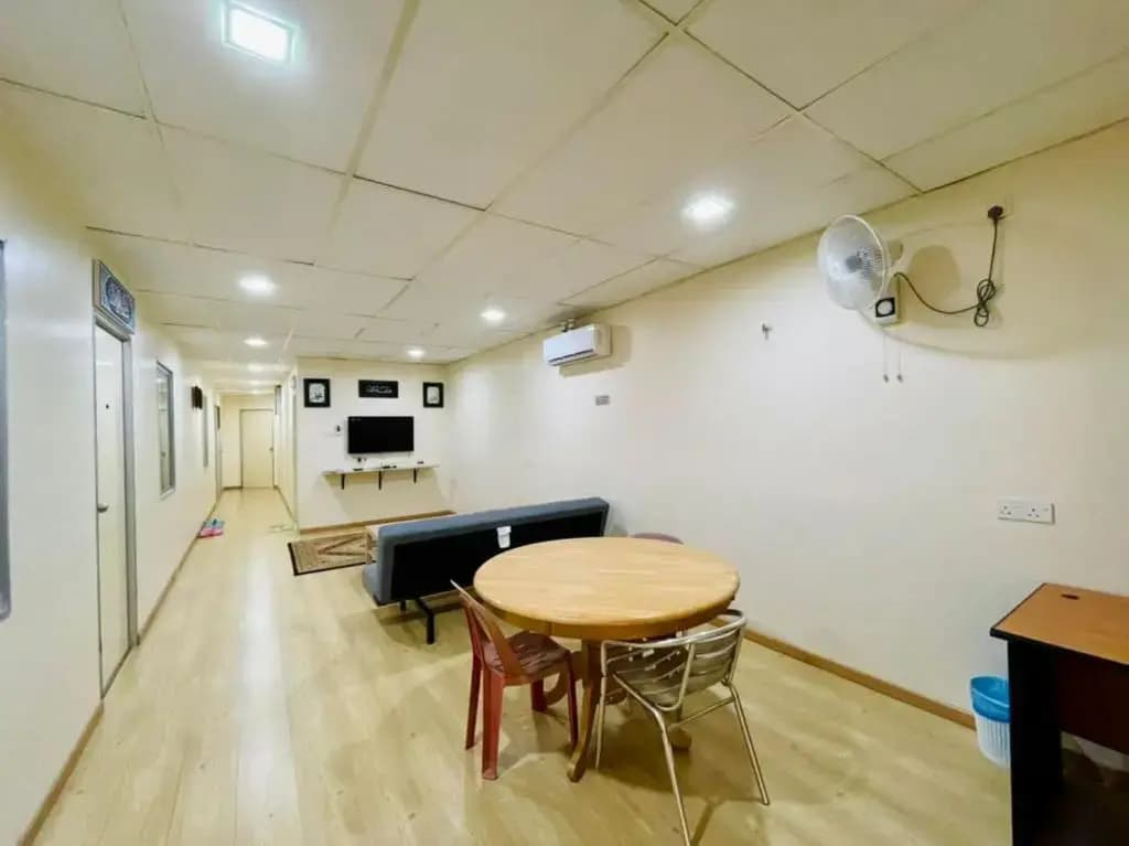 Pak Long Shoplot Homestay 2 - photo 9