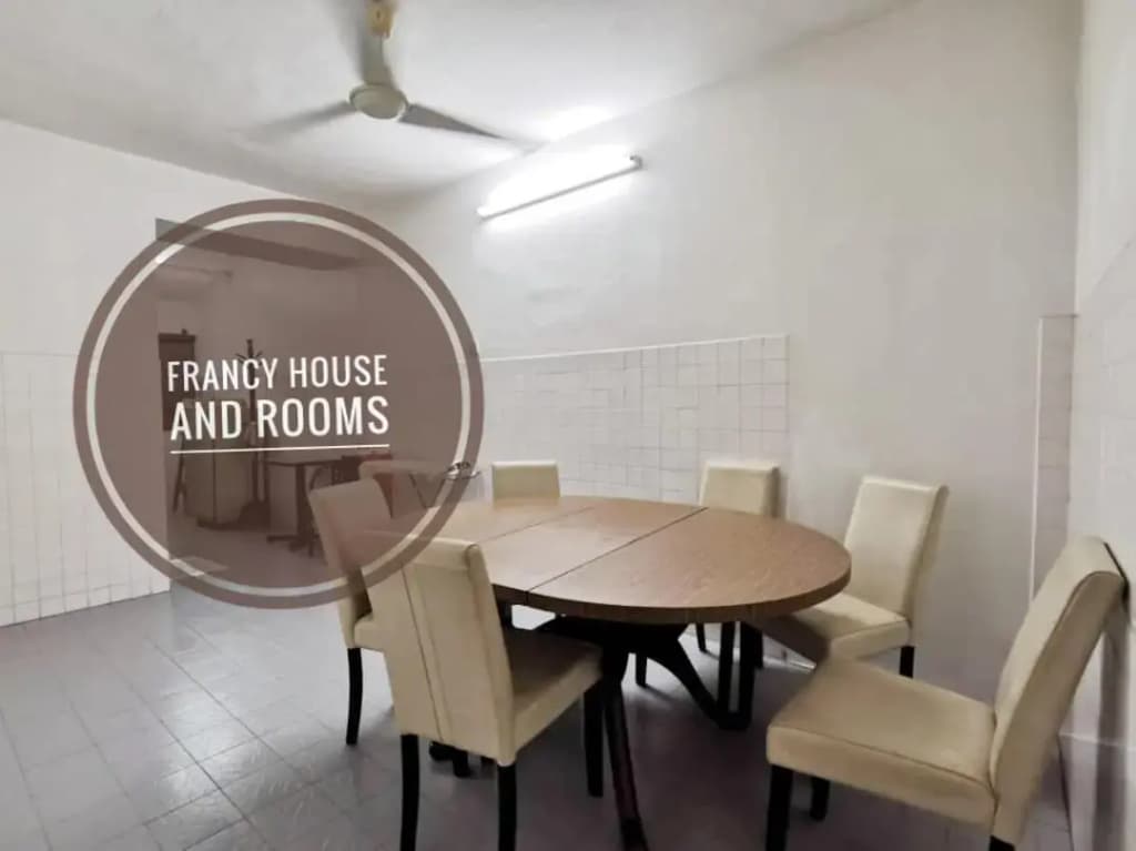 Chill and Traditional House in Bercham Ipoh - photo 4
