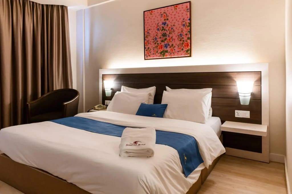 Somerset Hotel - photo 18