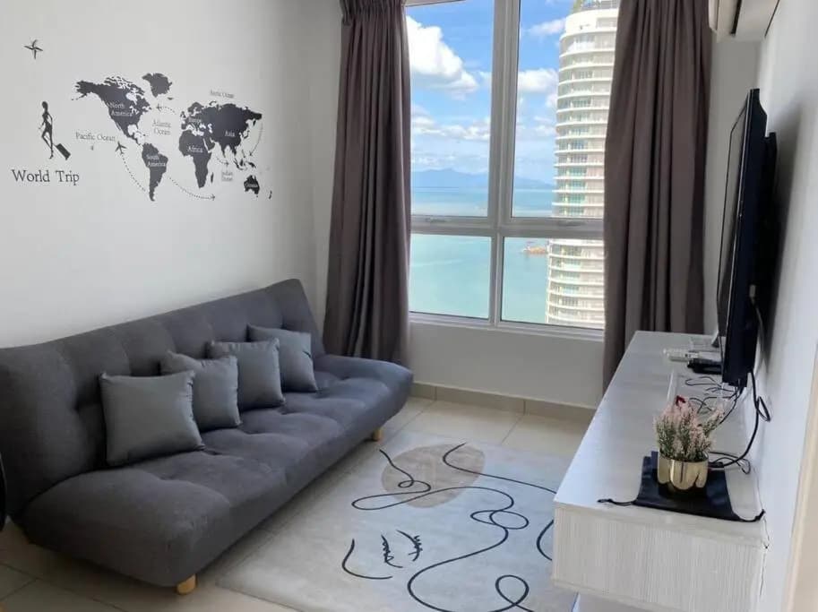 Mansion One Suites @Gurney Drive Seaview Studio Apartment by Sarah's Lodge - photo 1