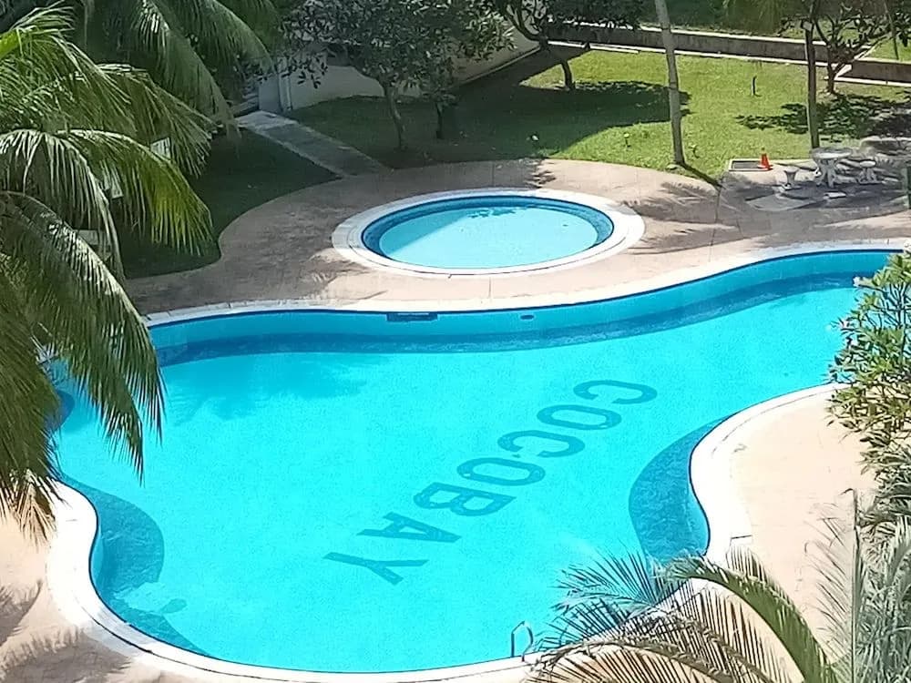 Rose Condo Cocobay Beach Resort - photo 15