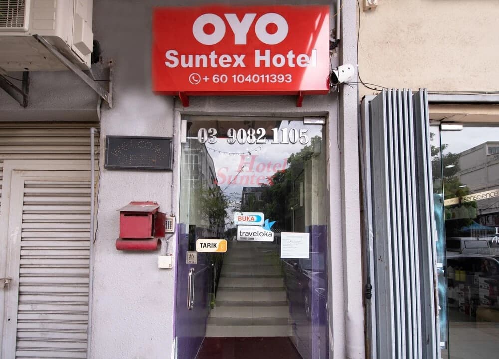 OYO 329 Suntex Hotel - photo 1