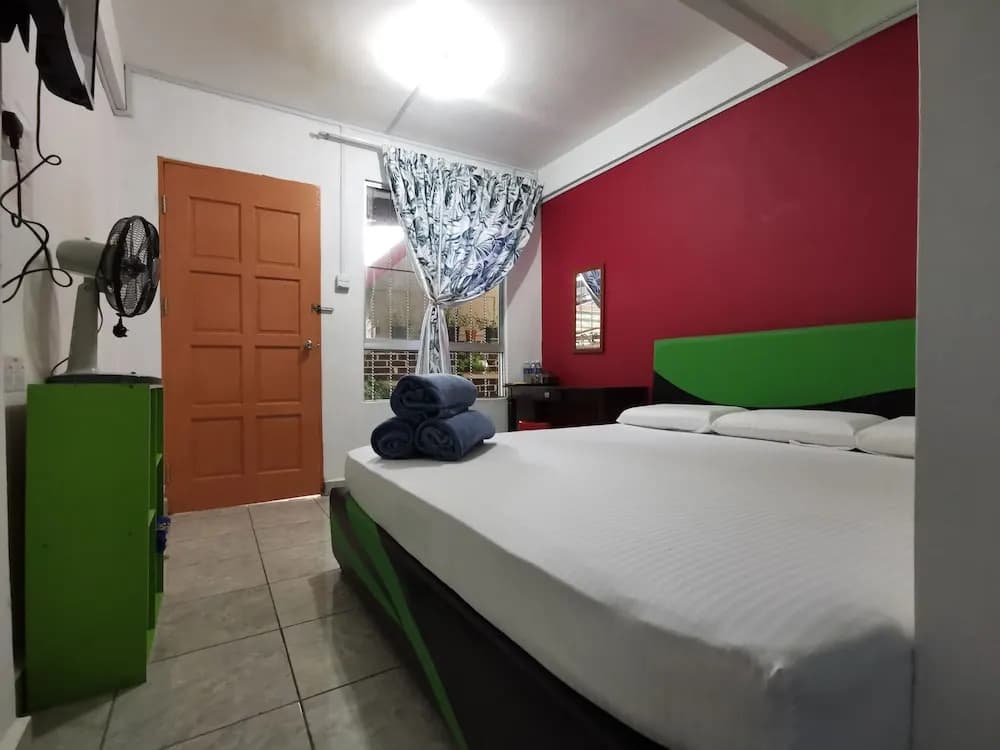 SPOT ON 89963 Sinurambi Homestay 2 - photo 5
