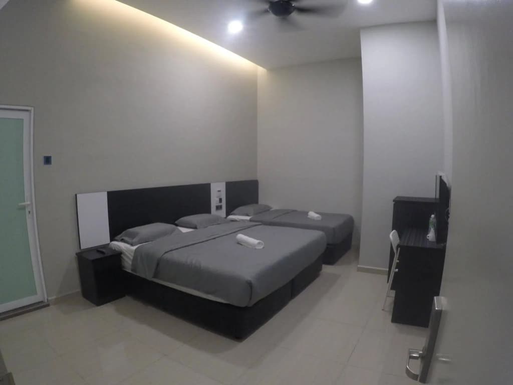 Merrinton Hotel - photo 5