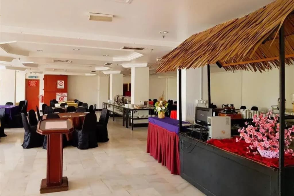 Hotel Grand Crystal - photo 23