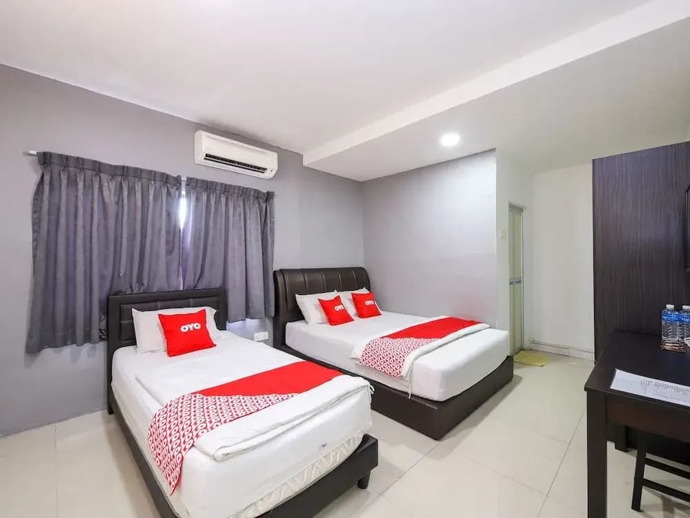 OYO 89702 Md Hotel Masai - photo 6