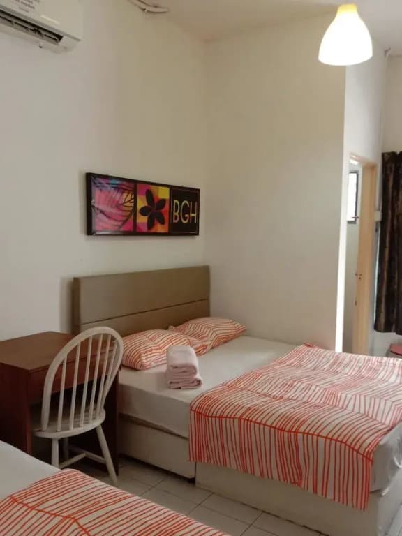 Oyo 90046 Bangi Guest House - photo 5