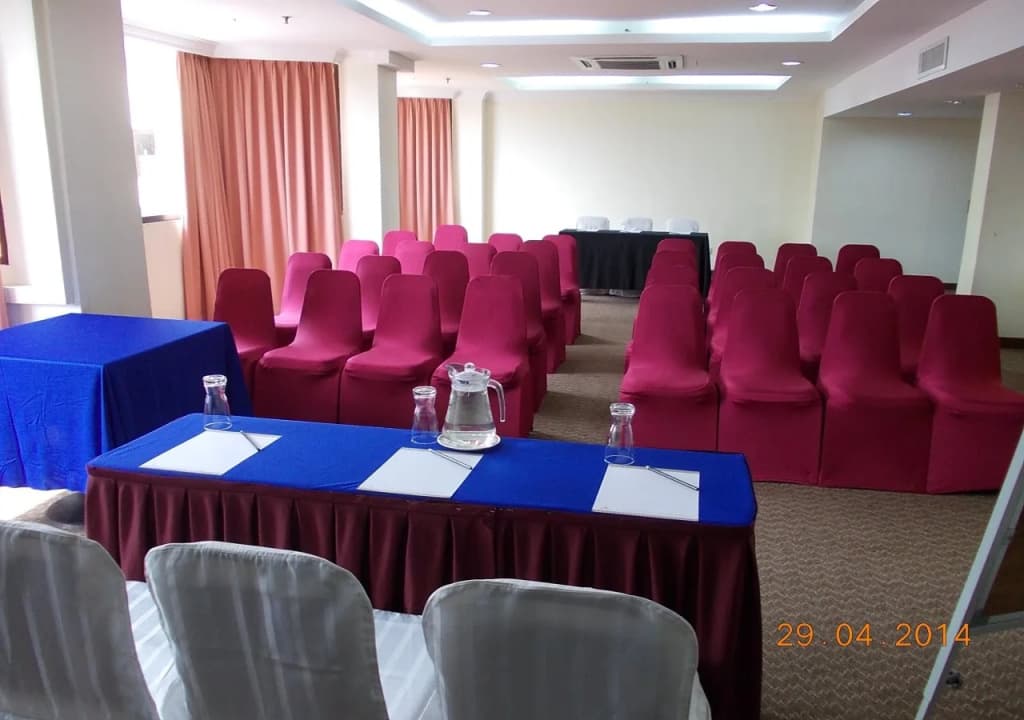 Hotel Grand Crystal - photo 16