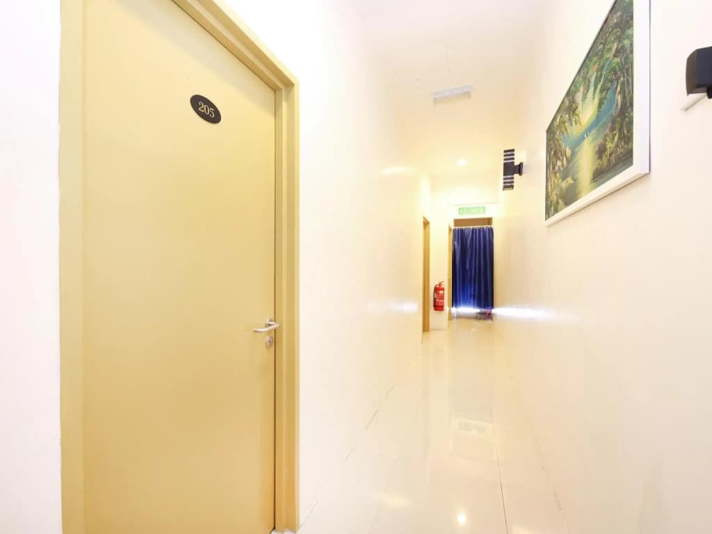 OYO 90456 Hotel Tgl - photo 11