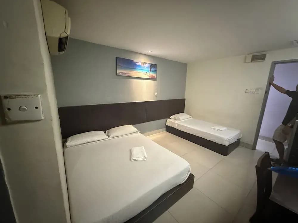 Tiong Nam Hotel Near Pasir Gudang - photo 4