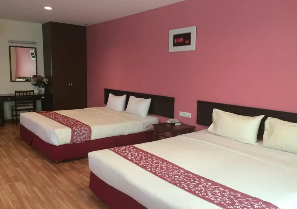 Grand Far East Hotel - photo 2