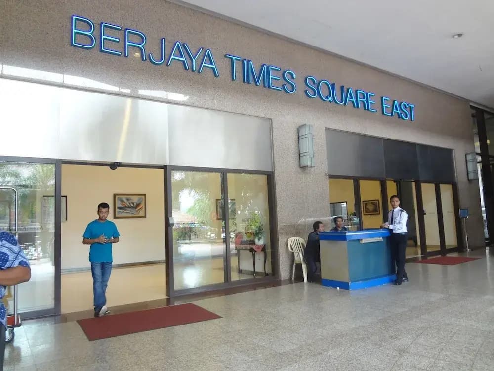 Millennium Service Suite at Times Square - photo 32