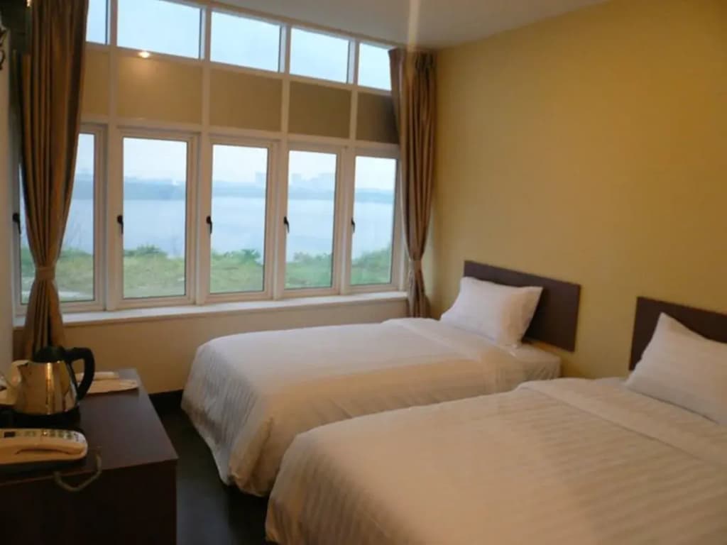 101 Lake View Hotel Puchong - photo 6