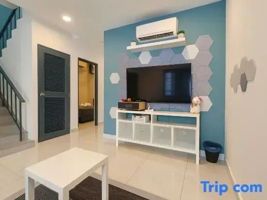 Pelangi JB Landed D'Pickeball Fun House 5BR14pax - photo 7