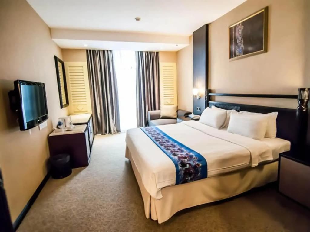 KK Times Square Hotel - photo 4
