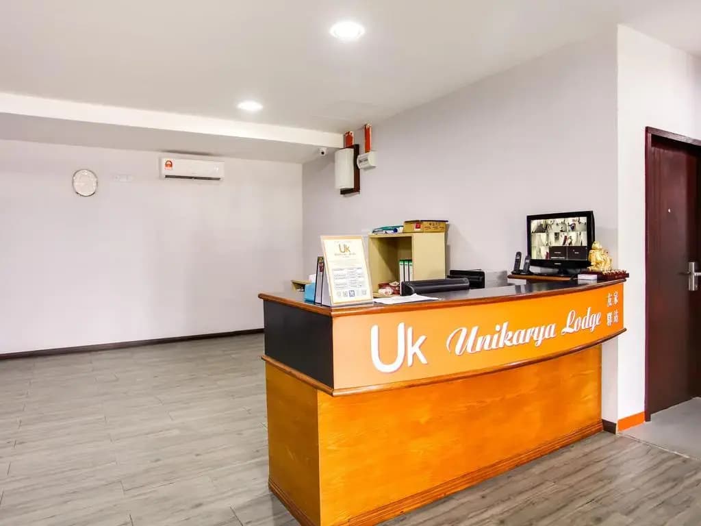 OYO 44066 Unikarya Lodge - photo 2