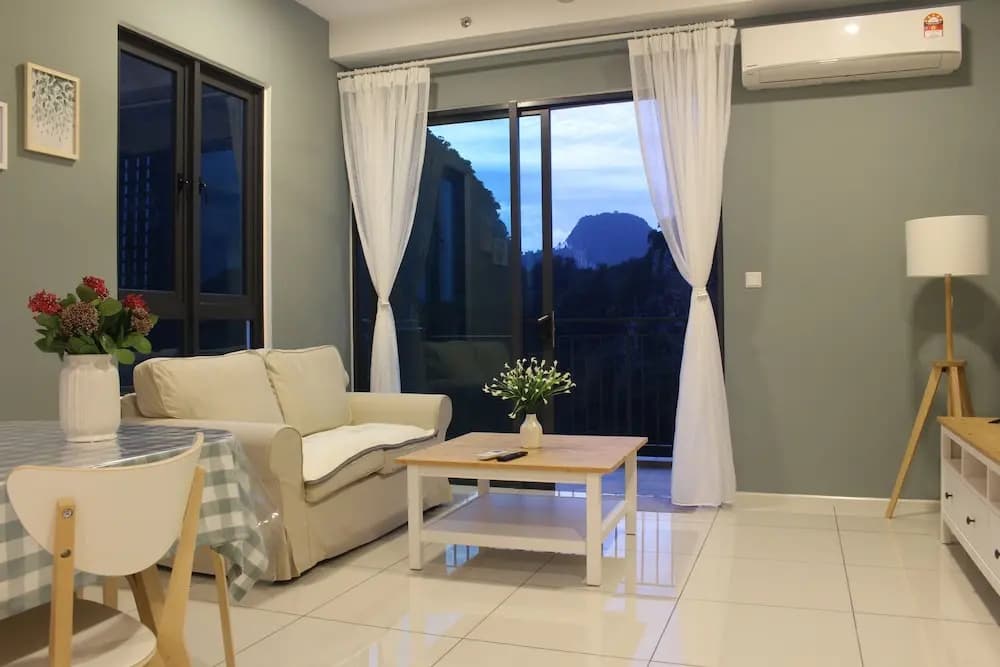 Mountain & Theme Park Views' Cozy Suite - photo 6