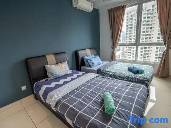 2-bedroom condo with free parking on premises. - photo 1