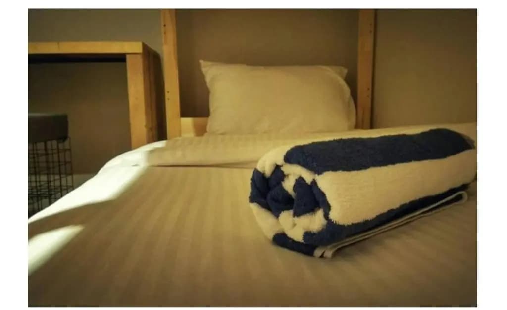 Books & Beds - photo 2