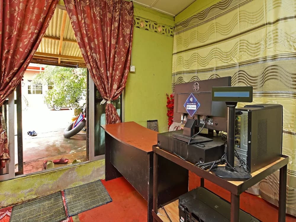 Capital O 90664 Rabi Hotel - photo 3