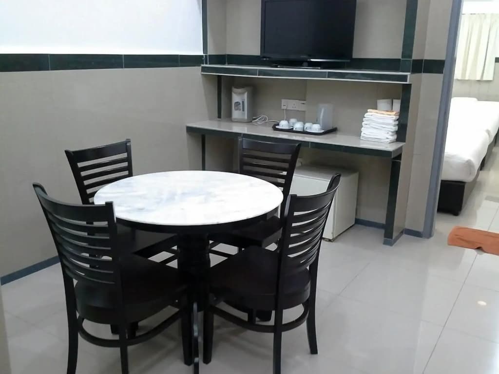 Burmahtel - Hotel - photo 18