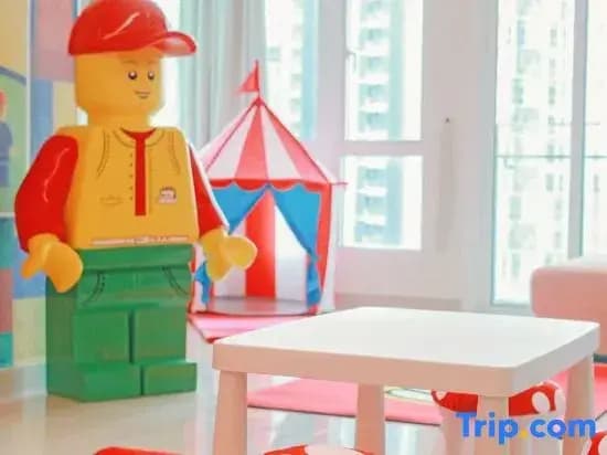 Lego House Near Lego Land - photo 8