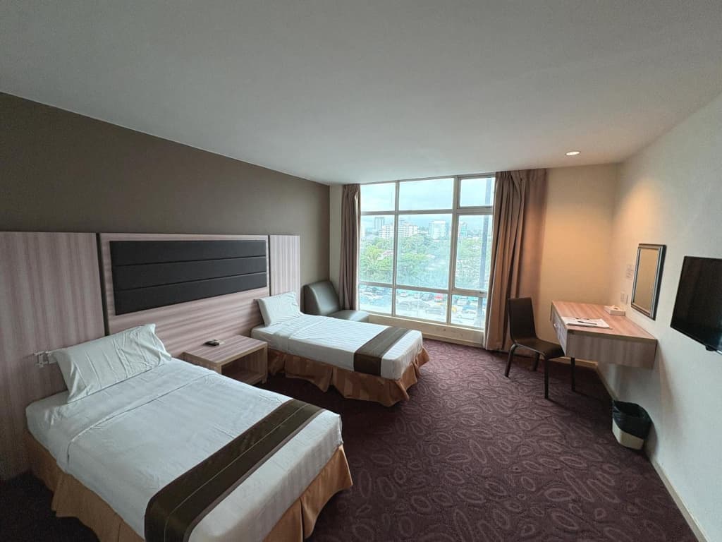 Palette Kota Kinabalu Near by Imago Shopping Mall Formerly Zara's Boutique Hotel - photo 15