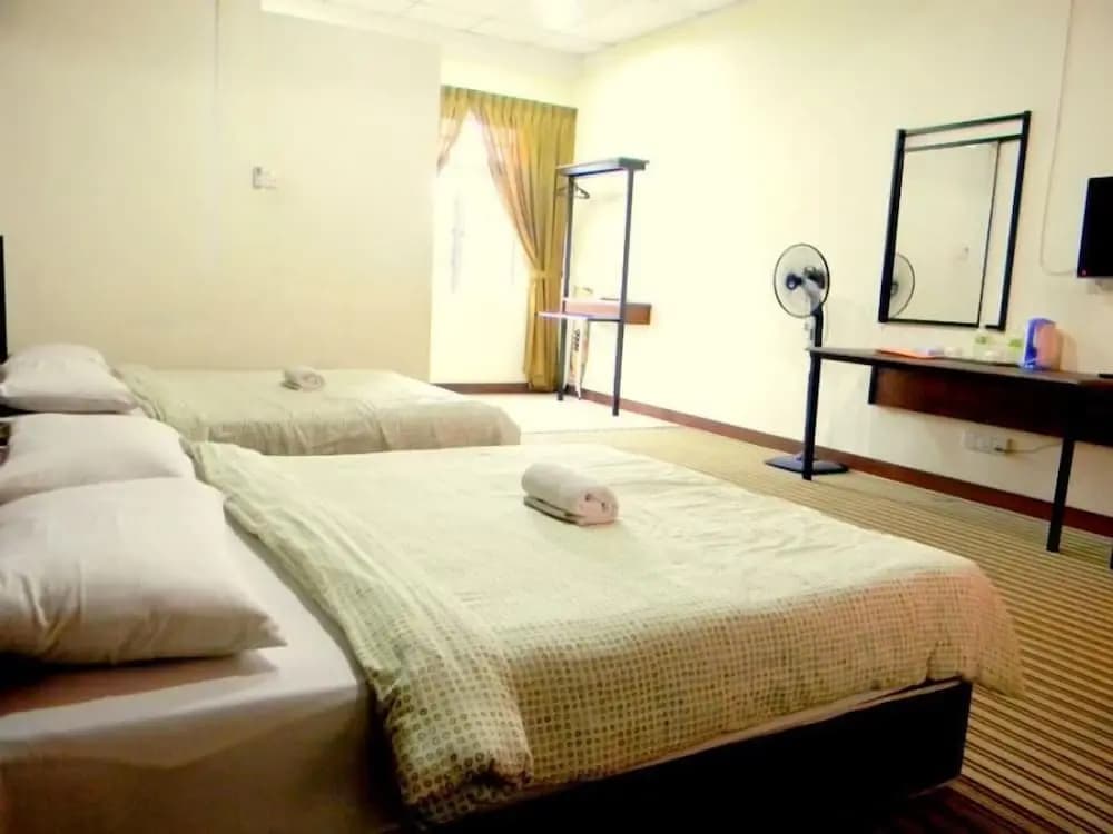 Khalifa Inn - photo 2