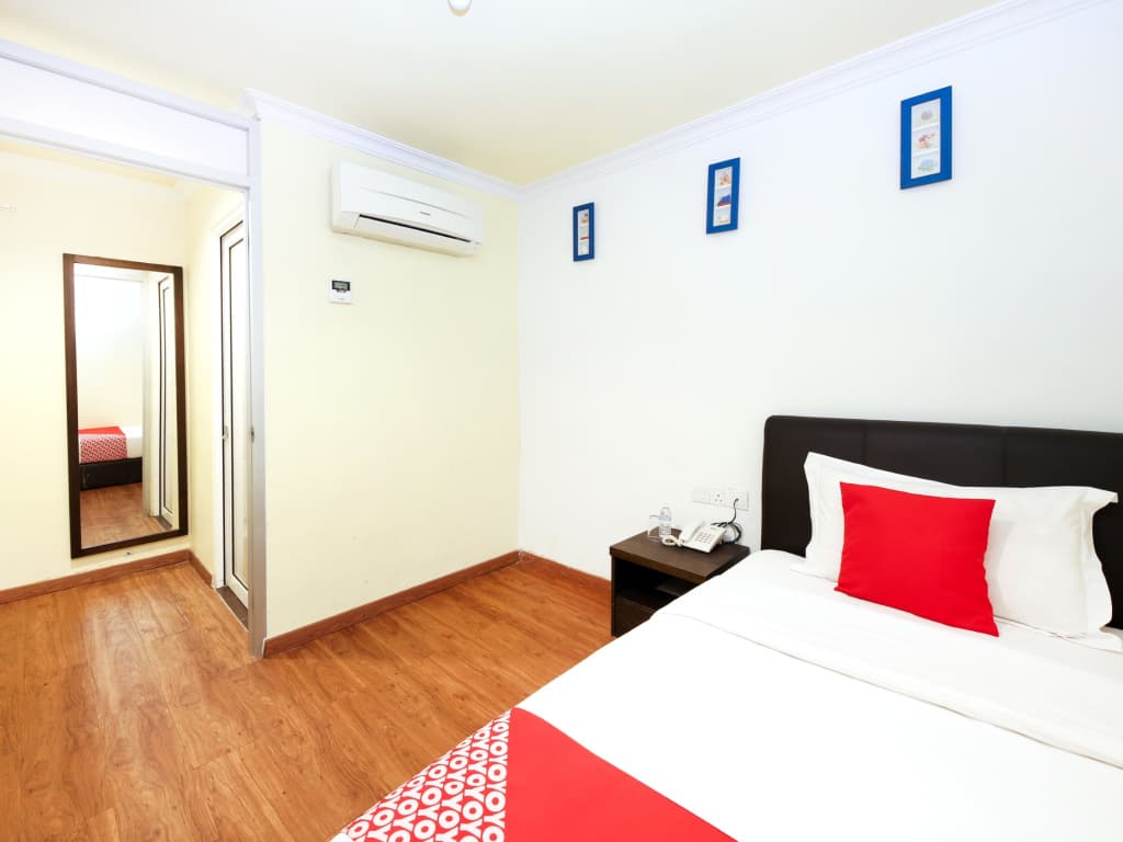 OYO 496 Hotel De Eco Inn - photo 3