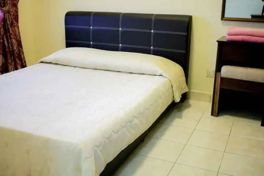 Suria Service Apartments @ Bukit Merak Laketown Resort by Oyo - photo 6