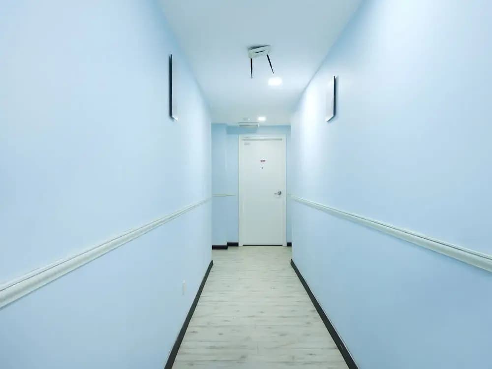 OYO 43963 T Signature Hotel - photo 12